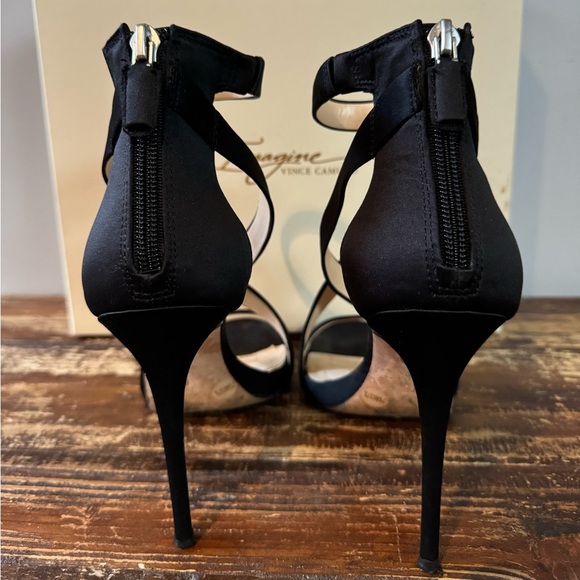 Imagine by Vince Camuto-black satin evening shoe-size 7.5 - Picture 6 of 11